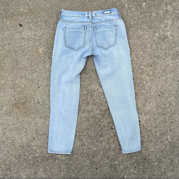 Brandy Melvillle Distressed Boyfriend Jeans 23 - Picture 6 of 8